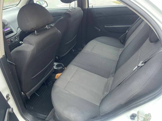 Білий ЗАЗ Віда, об'ємом двигуна 1.5 л та пробігом 80 тис. км за 3500 $, фото 12 на Automoto.ua