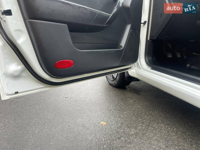 Белый ЗАЗ Вида, объемом двигателя 1.5 л и пробегом 80 тыс. км за 3550 $, фото 11 на Automoto.ua