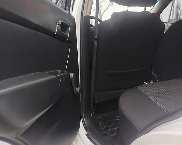 Белый ЗАЗ Вида, объемом двигателя 1.5 л и пробегом 157 тыс. км за 4700 $, фото 9 на Automoto.ua