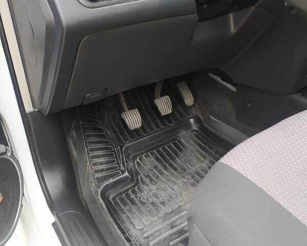 ЗАЗ Віда 2013 у Запоріжжя на Automoto.ua Білий ЗАЗ Віда, об'ємом двигуна 1.5 л та пробігом 43 тис. км за 5200 $, фото 27 на Automoto.ua