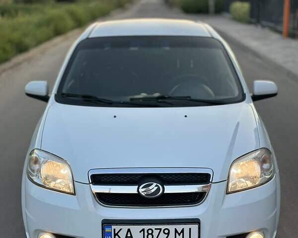 Белый ЗАЗ Вида, объемом двигателя 1.5 л и пробегом 280 тыс. км за 3750 $, фото 1 на Automoto.ua