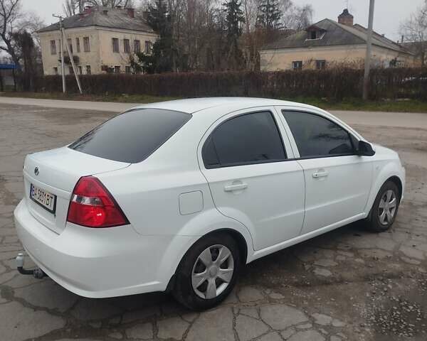 Белый ЗАЗ Вида, объемом двигателя 1.5 л и пробегом 157 тыс. км за 4700 $, фото 4 на Automoto.ua