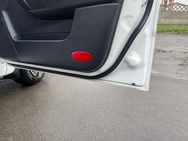 Білий ЗАЗ Віда, об'ємом двигуна 1.5 л та пробігом 80 тис. км за 3500 $, фото 11 на Automoto.ua