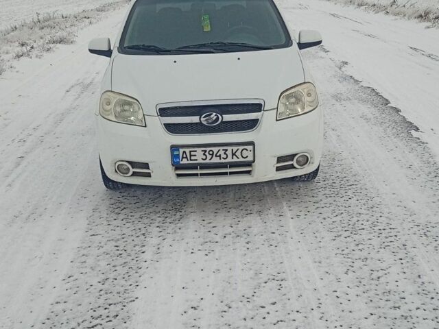 Белый ЗАЗ Вида, объемом двигателя 1.5 л и пробегом 185 тыс. км за 3500 $, фото 1 на Automoto.ua