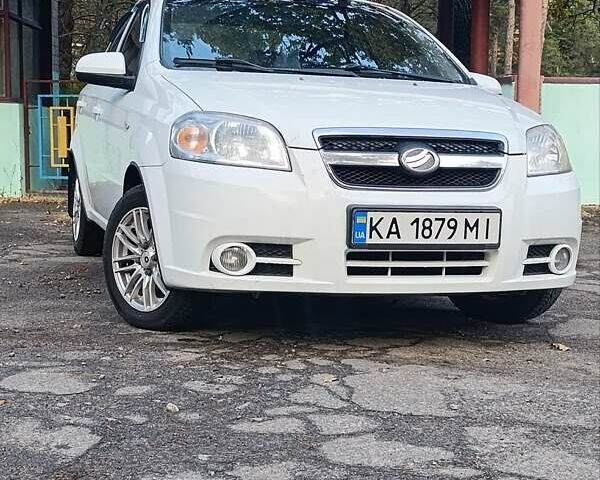 Белый ЗАЗ Вида, объемом двигателя 1.5 л и пробегом 280 тыс. км за 3500 $, фото 7 на Automoto.ua