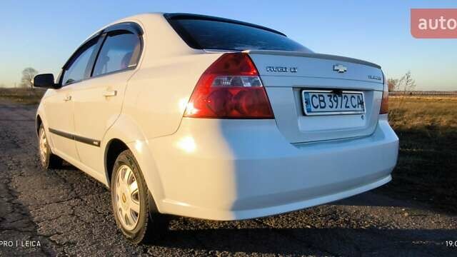 Белый ЗАЗ Вида, объемом двигателя 1.5 л и пробегом 176 тыс. км за 4000 $, фото 3 на Automoto.ua