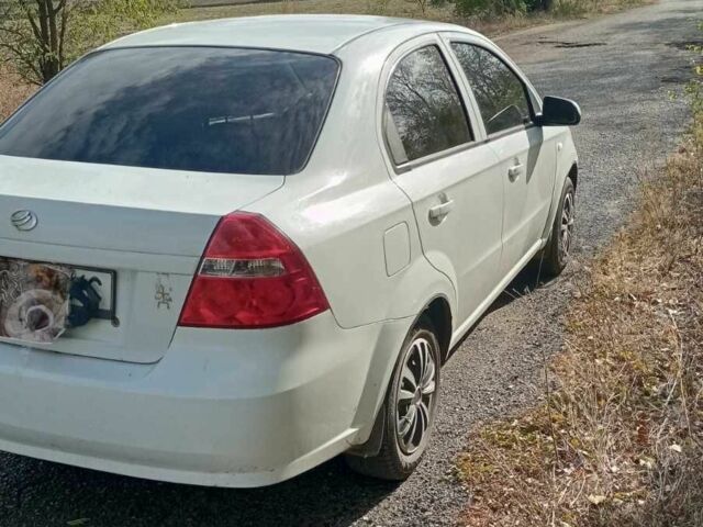 Белый ЗАЗ Вида, объемом двигателя 1.5 л и пробегом 185 тыс. км за 3500 $, фото 5 на Automoto.ua