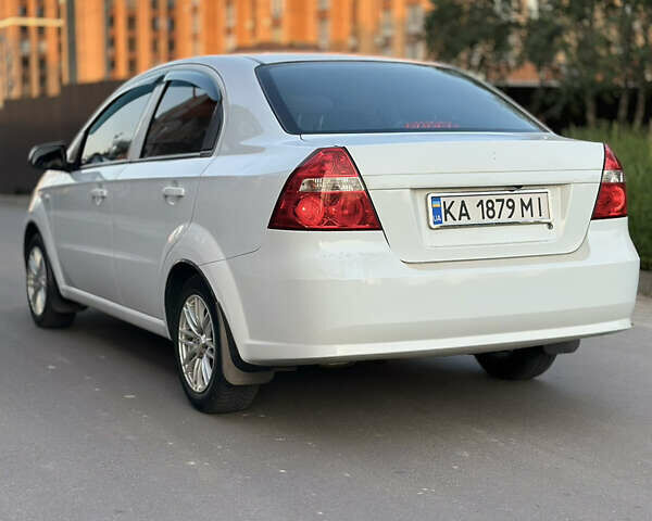 Белый ЗАЗ Вида, объемом двигателя 1.5 л и пробегом 280 тыс. км за 3750 $, фото 5 на Automoto.ua