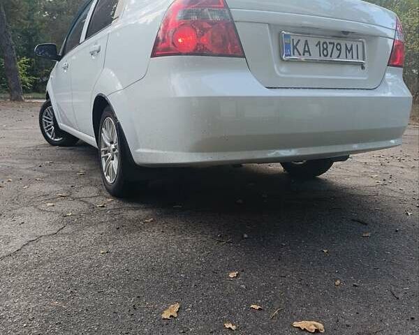 Белый ЗАЗ Вида, объемом двигателя 1.5 л и пробегом 280 тыс. км за 3500 $, фото 6 на Automoto.ua
