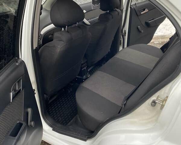 Белый ЗАЗ Вида, объемом двигателя 1.4 л и пробегом 149 тыс. км за 5199 $, фото 7 на Automoto.ua