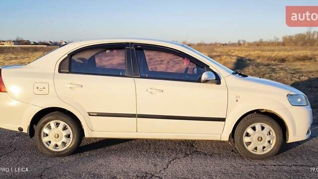 Белый ЗАЗ Вида, объемом двигателя 1.5 л и пробегом 176 тыс. км за 4000 $, фото 14 на Automoto.ua