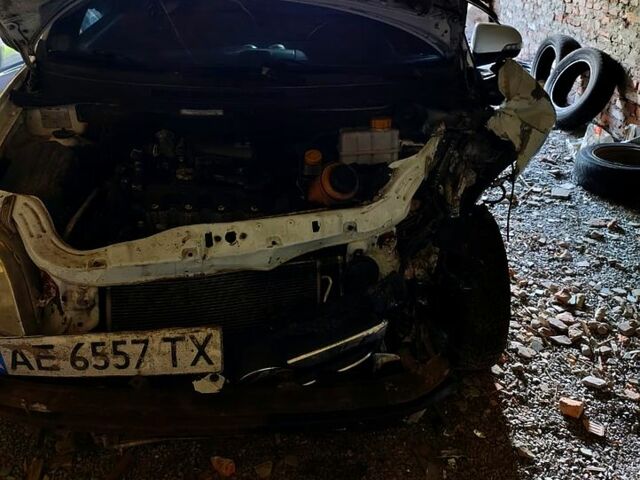 Белый ЗАЗ Вида, объемом двигателя 1.5 л и пробегом 195 тыс. км за 1400 $, фото 8 на Automoto.ua