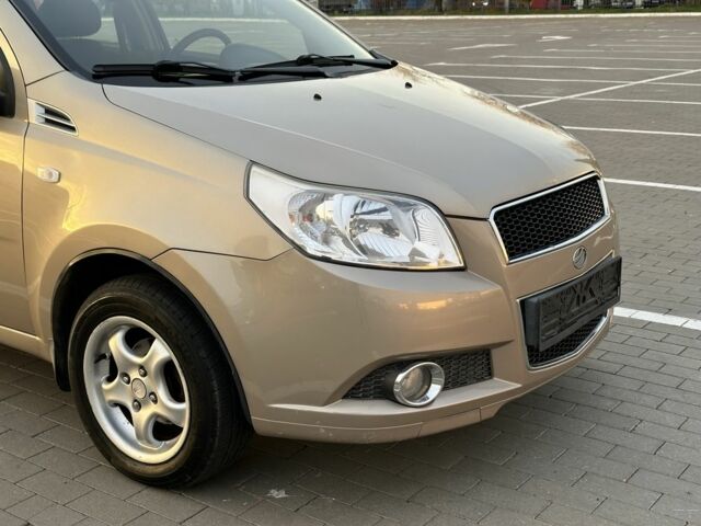 ЗАЗ Вида 2012 в Одессе на Automoto.ua Бежевый ЗАЗ Вида, объемом двигателя 1.5 л и пробегом 115 тыс. км за 4700 $, фото 1 на Automoto.ua