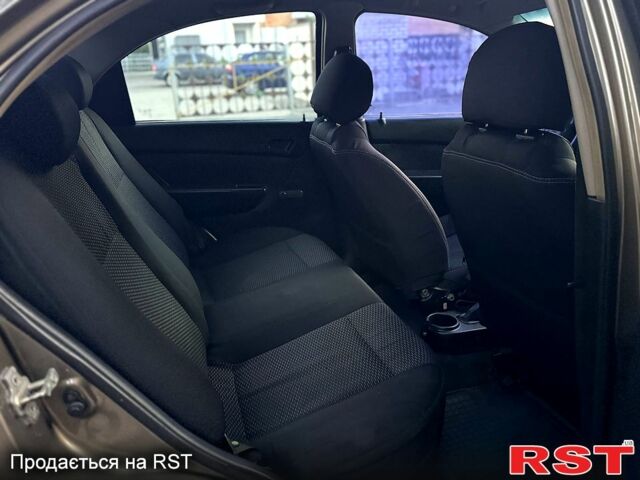 Бежевый ЗАЗ Вида, объемом двигателя 1.5 л и пробегом 300 тыс. км за 3600 $, фото 8 на Automoto.ua