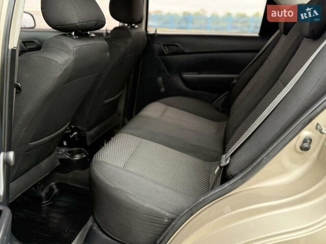 Бежевий ЗАЗ Віда, об'ємом двигуна 1.5 л та пробігом 103 тис. км за 3800 $, фото 7 на Automoto.ua