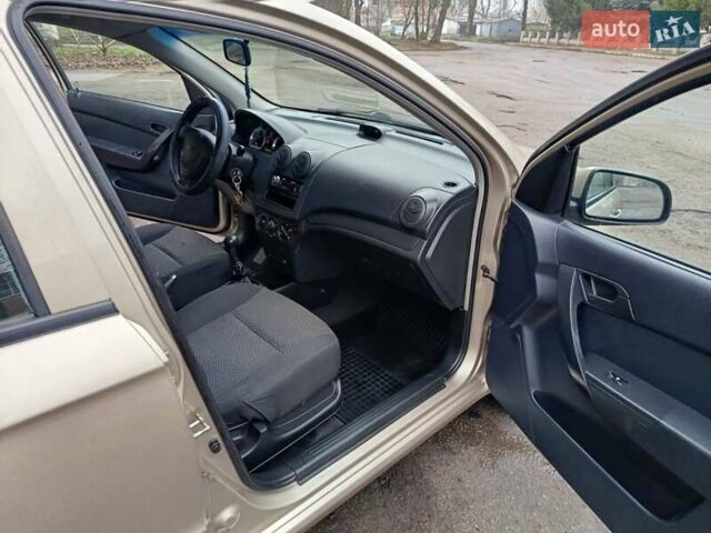 Бежевый ЗАЗ Вида, объемом двигателя 1.5 л и пробегом 133 тыс. км за 4000 $, фото 6 на Automoto.ua