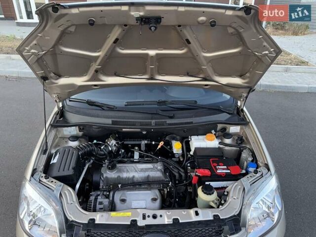 Бежевий ЗАЗ Віда, об'ємом двигуна 1.5 л та пробігом 52 тис. км за 4999 $, фото 16 на Automoto.ua