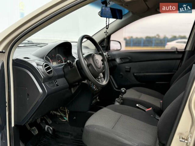 Бежевий ЗАЗ Віда, об'ємом двигуна 1.5 л та пробігом 103 тис. км за 3800 $, фото 6 на Automoto.ua