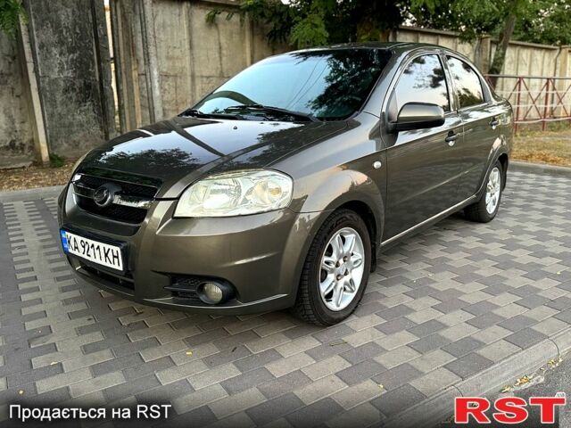 Бежевый ЗАЗ Вида, объемом двигателя 1.5 л и пробегом 300 тыс. км за 3600 $, фото 1 на Automoto.ua