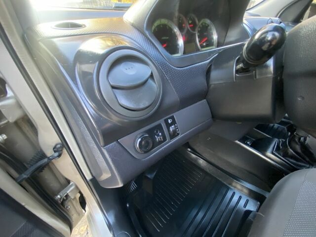 Бежевий ЗАЗ Віда, об'ємом двигуна 1.5 л та пробігом 160 тис. км за 3900 $, фото 7 на Automoto.ua