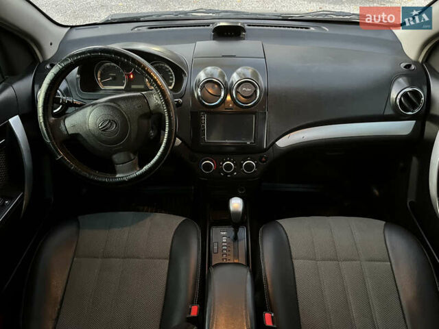 Бежевый ЗАЗ Вида, объемом двигателя 1.4 л и пробегом 300 тыс. км за 3800 $, фото 7 на Automoto.ua