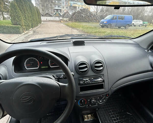 Бежевый ЗАЗ Вида, объемом двигателя 1.5 л и пробегом 8 тыс. км за 8000 $, фото 6 на Automoto.ua