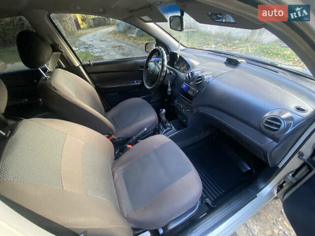 Бежевый ЗАЗ Вида, объемом двигателя 1.5 л и пробегом 160 тыс. км за 3900 $, фото 14 на Automoto.ua