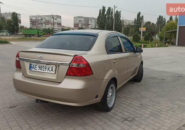 Бежевый ЗАЗ Вида, объемом двигателя 1.4 л и пробегом 298 тыс. км за 4300 $, фото 3 на Automoto.ua