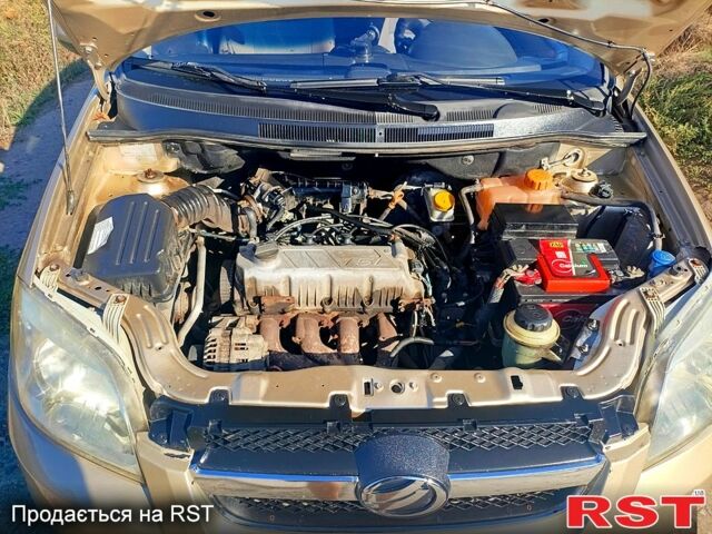 Бежевый ЗАЗ Вида, объемом двигателя 1.5 л и пробегом 160 тыс. км за 3350 $, фото 3 на Automoto.ua