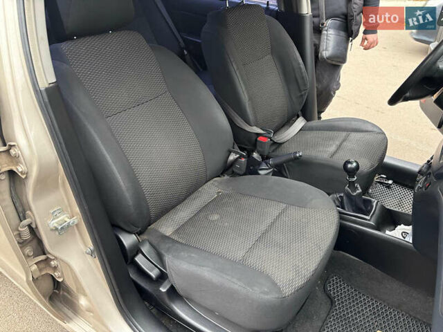 Бежевый ЗАЗ Вида, объемом двигателя 1.5 л и пробегом 150 тыс. км за 3900 $, фото 12 на Automoto.ua