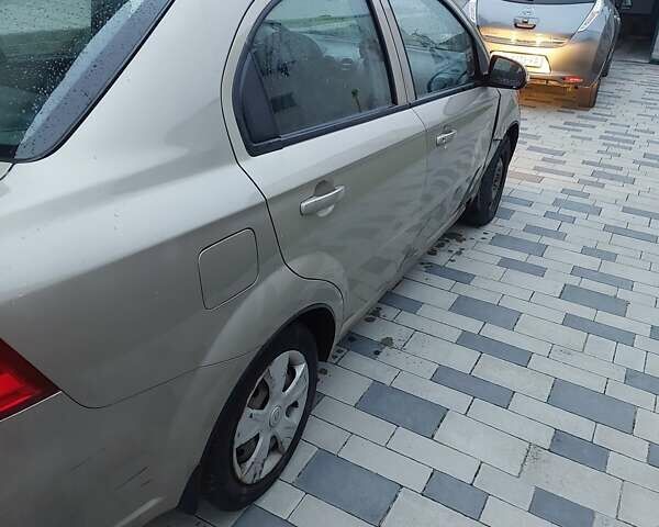 Бежевий ЗАЗ Віда, об'ємом двигуна 1.5 л та пробігом 118 тис. км за 4000 $, фото 7 на Automoto.ua