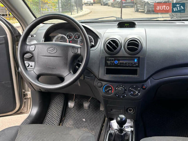 Бежевый ЗАЗ Вида, объемом двигателя 1.5 л и пробегом 150 тыс. км за 3900 $, фото 13 на Automoto.ua