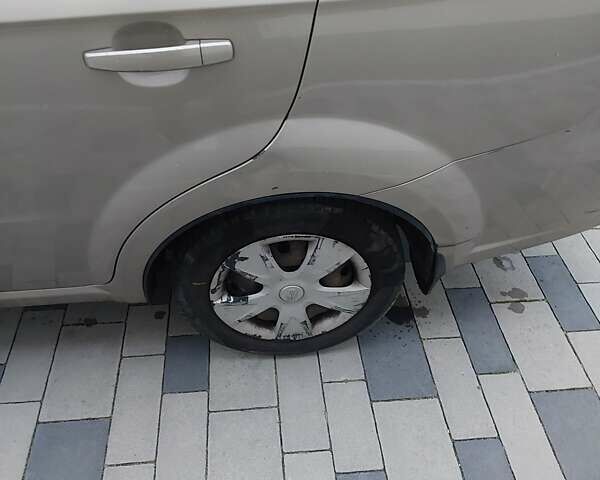 Бежевий ЗАЗ Віда, об'ємом двигуна 1.5 л та пробігом 118 тис. км за 4000 $, фото 12 на Automoto.ua