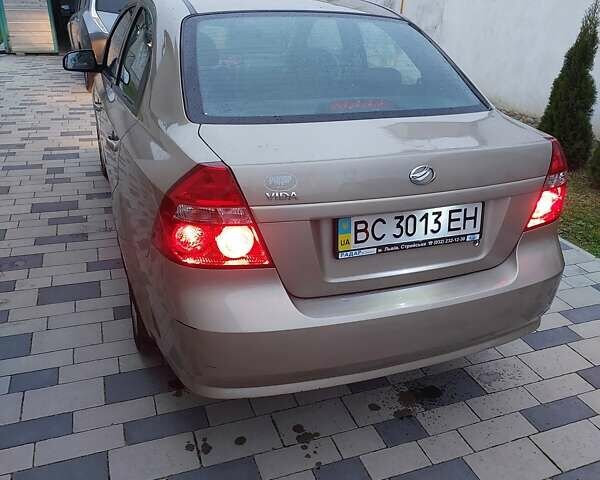 Бежевий ЗАЗ Віда, об'ємом двигуна 1.5 л та пробігом 118 тис. км за 4000 $, фото 1 на Automoto.ua