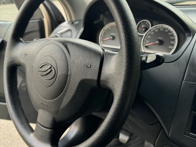 Бежевий ЗАЗ Віда, об'ємом двигуна 1.5 л та пробігом 174 тис. км за 3500 $, фото 4 на Automoto.ua