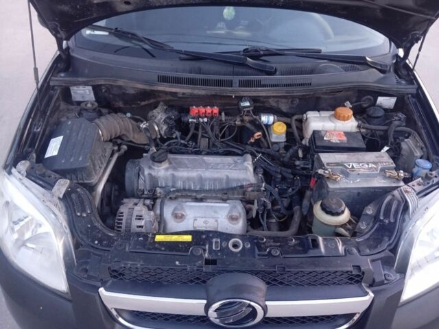 Черный ЗАЗ Вида, объемом двигателя 1.5 л и пробегом 164 тыс. км за 3200 $, фото 3 на Automoto.ua