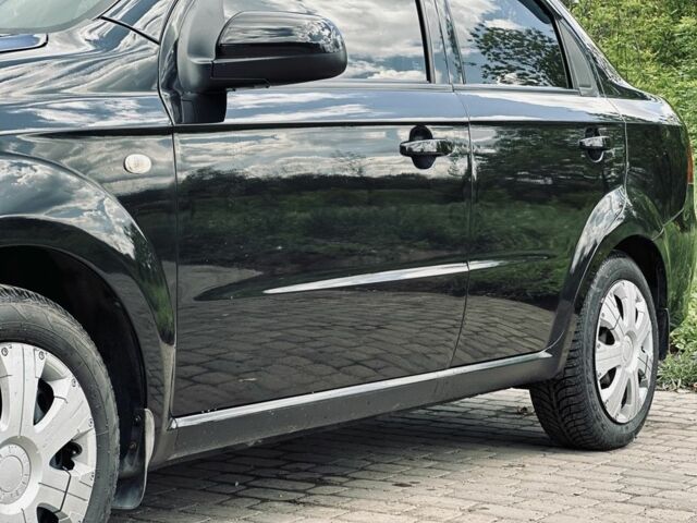 Чорний ЗАЗ Віда, об'ємом двигуна 1.4 л та пробігом 160 тис. км за 5900 $, фото 3 на Automoto.ua