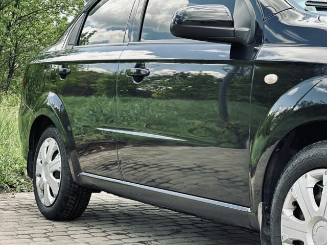 ЗАЗ Вида 2012 в Першотравенске на Automoto.ua Черный ЗАЗ Вида, объемом двигателя 1.4 л и пробегом 160 тыс. км за 5900 $, фото 2 на Automoto.ua