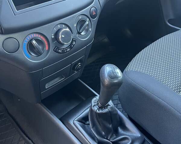 Черный ЗАЗ Вида, объемом двигателя 1.5 л и пробегом 21 тыс. км за 6500 $, фото 9 на Automoto.ua