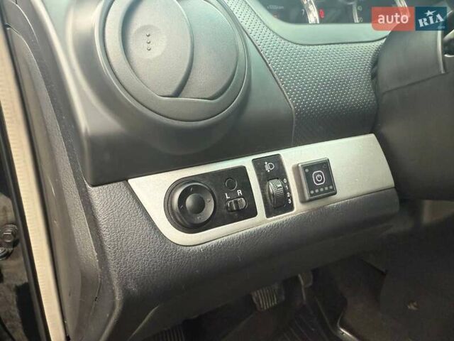 Чорний ЗАЗ Віда, об'ємом двигуна 1.4 л та пробігом 125 тис. км за 5500 $, фото 18 на Automoto.ua