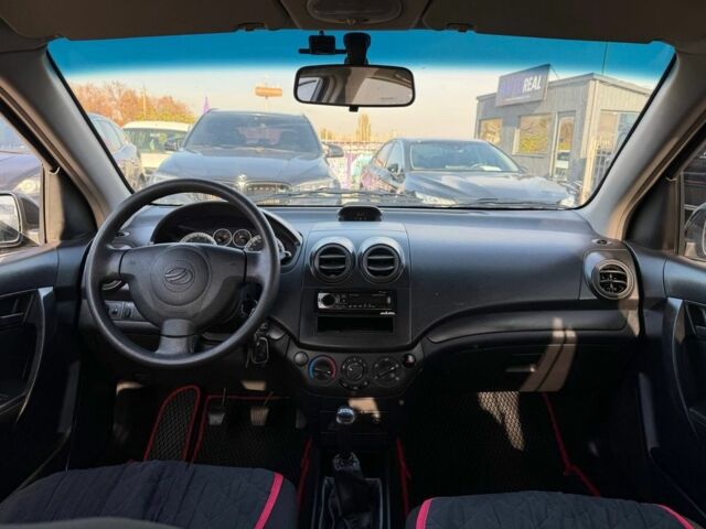 Черный ЗАЗ Вида, объемом двигателя 1.5 л и пробегом 160 тыс. км за 4600 $, фото 5 на Automoto.ua