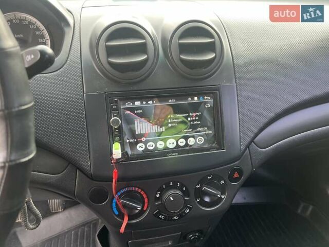 Черный ЗАЗ Вида, объемом двигателя 1.5 л и пробегом 128 тыс. км за 4800 $, фото 4 на Automoto.ua