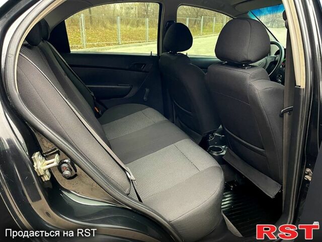 Черный ЗАЗ Вида, объемом двигателя 1.5 л и пробегом 177 тыс. км за 4800 $, фото 9 на Automoto.ua