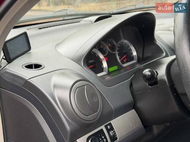 Красный ЗАЗ Вида, объемом двигателя 1.4 л и пробегом 45 тыс. км за 5950 $, фото 43 на Automoto.ua