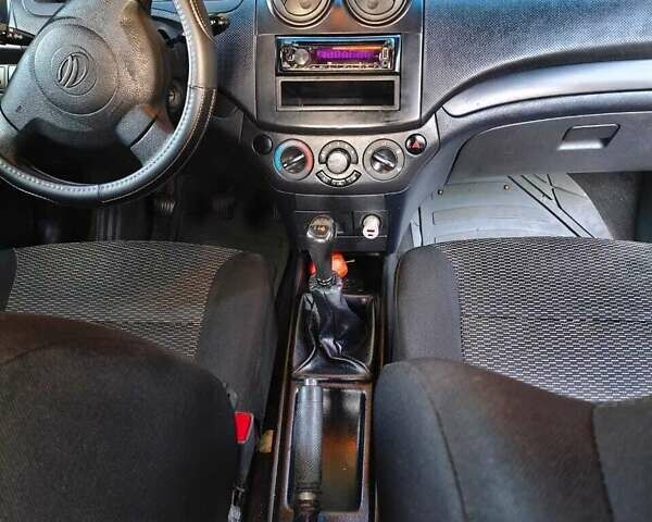 Красный ЗАЗ Вида, объемом двигателя 1.5 л и пробегом 125 тыс. км за 3500 $, фото 5 на Automoto.ua