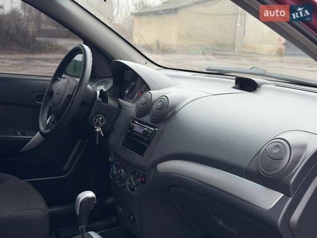 Красный ЗАЗ Вида, объемом двигателя 1.4 л и пробегом 45 тыс. км за 5950 $, фото 33 на Automoto.ua