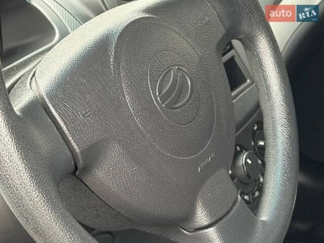 Красный ЗАЗ Вида, объемом двигателя 1.4 л и пробегом 45 тыс. км за 5950 $, фото 41 на Automoto.ua