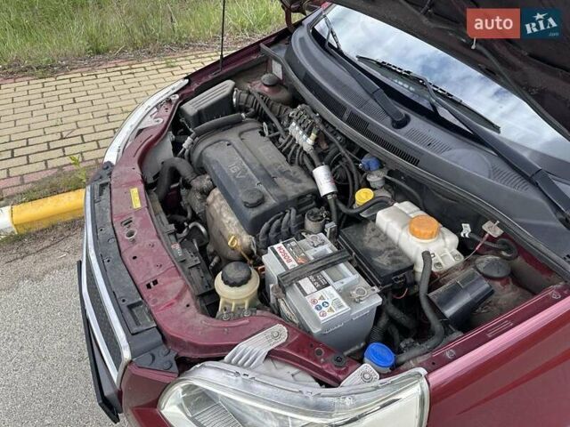 Красный ЗАЗ Вида, объемом двигателя 1.4 л и пробегом 133 тыс. км за 5200 $, фото 14 на Automoto.ua