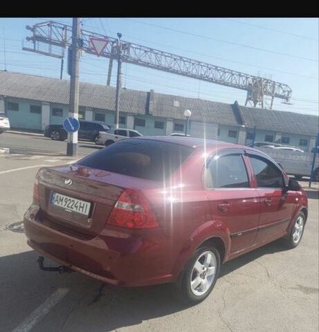 Красный ЗАЗ Вида, объемом двигателя 1.5 л и пробегом 120 тыс. км за 4100 $, фото 4 на Automoto.ua