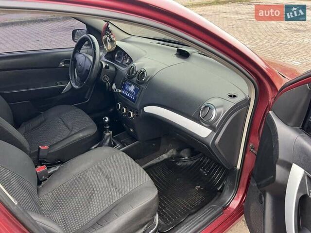 Красный ЗАЗ Вида, объемом двигателя 1.5 л и пробегом 250 тыс. км за 3500 $, фото 6 на Automoto.ua